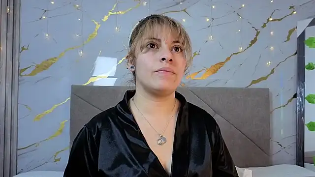 agatha 97  online show from 10-10-25, 04:11