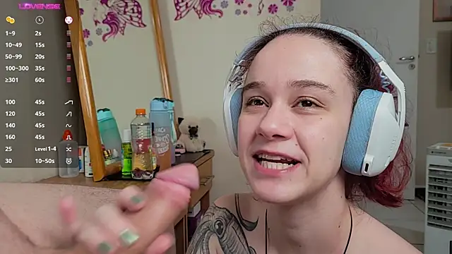 Snapshot of Angels_fuck chatting on 01-27-25, 01:48 Angels fuck online show from 01-27-25, 01:48