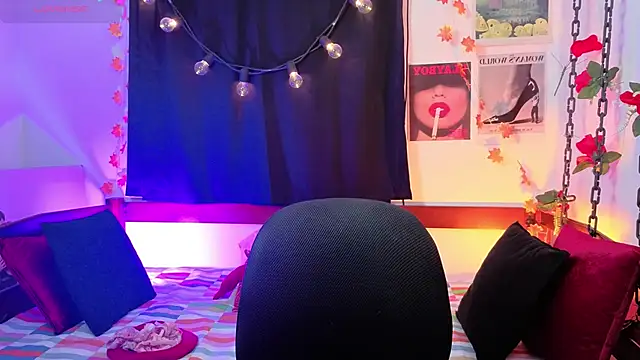  Moon Johnson online show from 06-07-26, 12:26