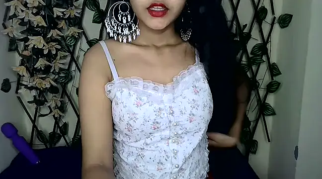 SUZY FROMUS online show from 02-18-25, 05:10