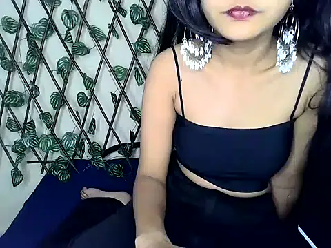 SUZY FROMUS online show from 03-22-25, 08:26