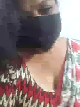 Snapshot of Ramya-Lovely chatting on 12-06-24, 04:36 Ramya-Lovely online show from 12-06-24, 04:36