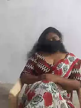 Snapshot of Ramya-Lovely chatting on 12-06-24, 09:54 Ramya-Lovely online show from 12-06-24, 09:54