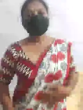 Snapshot of Ramya-Lovely chatting on 12-12-24, 01:39 Ramya-Lovely online show from 12-12-24, 01:39