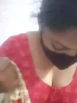 Snapshot of Ramya-Lovely chatting on 12-19-24, 07:18 Ramya-Lovely online show from 12-19-24, 07:18