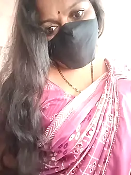 Snapshot of Ramya-Lovely chatting on 02-08-25, 09:24 Ramya-Lovely online show from 02-08-25, 09:24