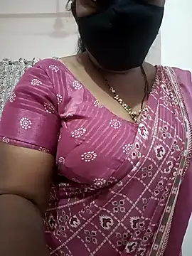 Snapshot of Ramya-Lovely chatting on 02-08-25, 12:28 Ramya-Lovely online show from 02-08-25, 12:28