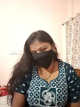 Snapshot of Ramya-Lovely chatting on 02-12-25, 06:40 Ramya-Lovely online show from 02-12-25, 06:40