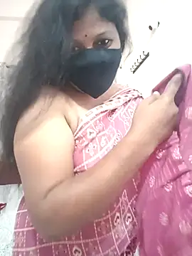 Snapshot of Ramya-Lovely chatting on 02-20-25, 12:04 Ramya-Lovely online show from 02-20-25, 12:04