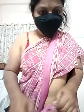 Snapshot of Ramya-Lovely chatting on 02-22-25, 09:15 Ramya-Lovely online show from 02-22-25, 09:15