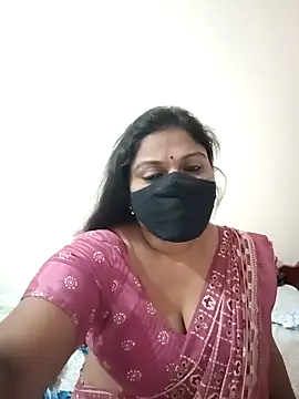 Snapshot of Ramya-Lovely chatting on 02-28-25, 09:01 Ramya-Lovely online show from 02-28-25, 09:01