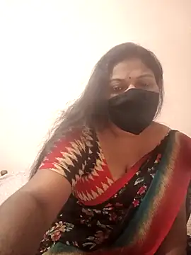 Snapshot of Ramya-Lovely chatting on 03-05-25, 06:12 Ramya-Lovely online show from 03-05-25, 06:12