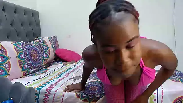 Snapshot of SEXY_TOKYOxxx chatting on 12-05-24, 07:17 SEXY TOKYOxxx online show from 12-05-24, 07:17