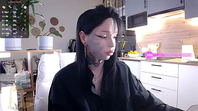 Tanya M online show from 12-21-25, 10:44