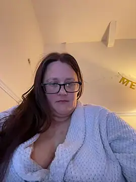 Foxy Evie40XO online show from 12-24-24, 11:22