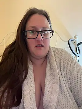 Foxy Evie40XO online show from 02-17-25, 04:04