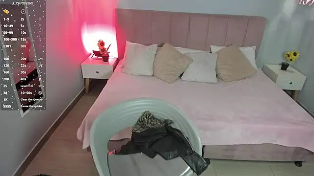 Snapshot of Carol_Pinter chatting on 11-13-25, 12:15 Carol Pinter online show from 11-13-25, 12:15