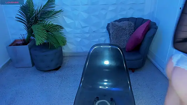 Danielacossio online show from 03-21-25, 04:06