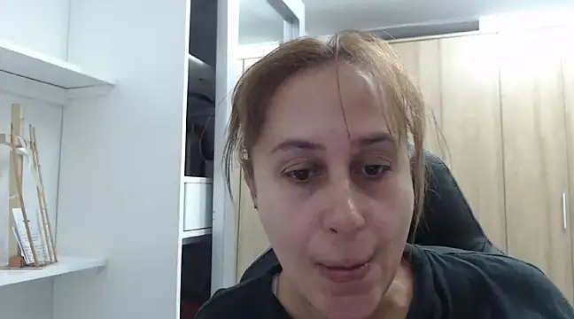 RoxanaLove9 online show from 01-12-25, 01:11