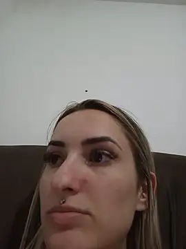 hotskinny1 online show from 01-05-26, 07:50