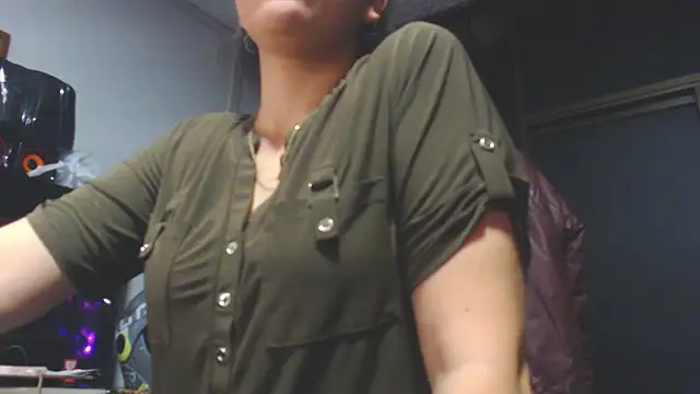 Lucianaferro  online show from 11-01-25, 09:44