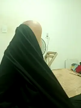 alexandre12115 online show from 04-20-26, 02:09