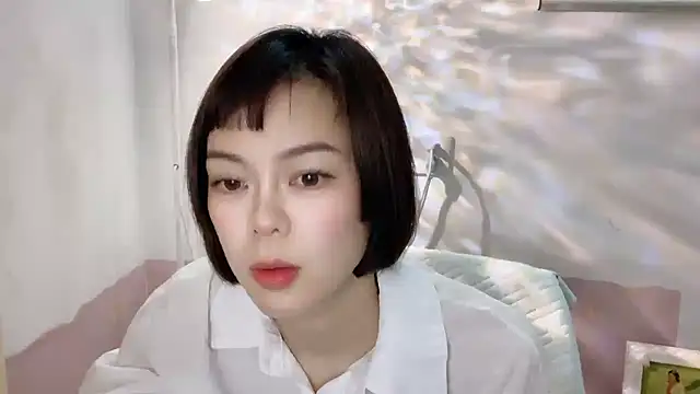 Linda-LL online show from 10-24-25, 02:02