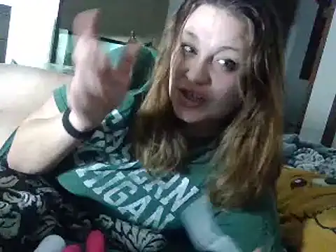 Snapshot of IvanaPlenty chatting on 12-15-24, 05:31 IvanaPlenty online show from 12-15-24, 05:31