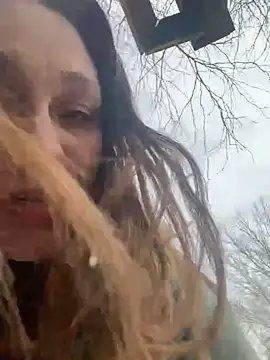 Snapshot of IvanaPlenty chatting on 12-22-24, 04:48 IvanaPlenty online show from 12-22-24, 04:48