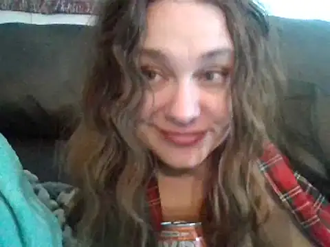 Snapshot of IvanaPlenty chatting on 01-27-25, 03:39 IvanaPlenty online show from 01-27-25, 03:39