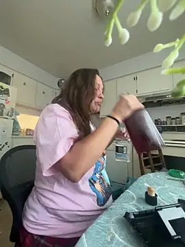 Snapshot of IvanaPlenty chatting on 06-07-26, 12:20 IvanaPlenty online show from 06-07-26, 12:20
