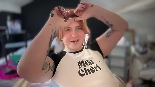 Curvy Rosie99 online show from 04-25-26, 01:41