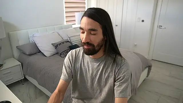 Snapshot of Your_Ice_cream chatting on 03-01-25, 04:44 Your Ice cream online show from 03-01-25, 04:44