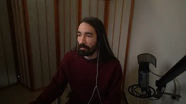 Snapshot of Your_Ice_cream chatting on 12-20-25, 01:07 Your Ice cream online show from 12-20-25, 01:07