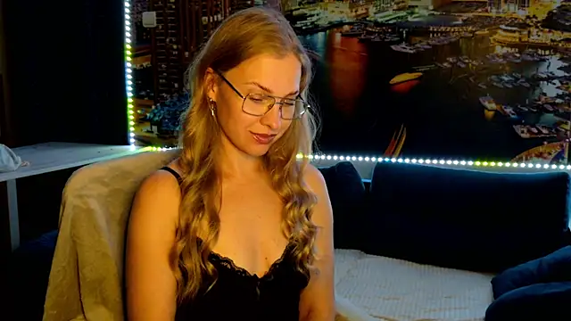 Snapshot of pusyavykusya chatting on 07-06-26, 06:54 pusyavykusya online show from 07-06-26, 06:54