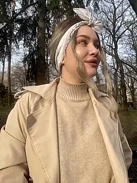 Snapshot of KikiWatson chatting on 12-23-24, 07:17 KikiWatson online show from 12-23-24, 07:17