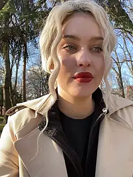 Snapshot of KikiWatson chatting on 01-21-25, 11:13 KikiWatson online show from 01-21-25, 11:13