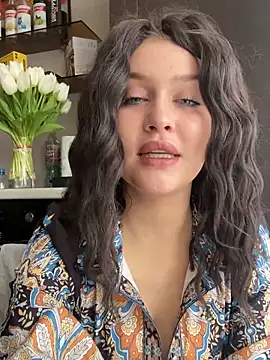 Snapshot of KikiWatson chatting on 02-17-25, 11:44 KikiWatson online show from 02-17-25, 11:44