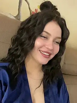 Snapshot of KikiWatson chatting on 02-21-25, 05:31 KikiWatson online show from 02-21-25, 05:31