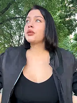 Snapshot of KikiWatson chatting on 09-13-25, 06:02 KikiWatson online show from 09-13-25, 06:02