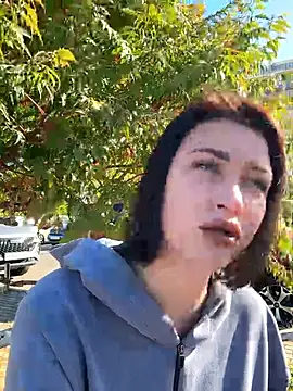 Snapshot of KikiWatson chatting on 09-15-25, 06:13 KikiWatson online show from 09-15-25, 06:13