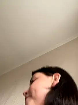 Snapshot of KikiWatson chatting on 10-03-25, 08:22 KikiWatson online show from 10-03-25, 08:22