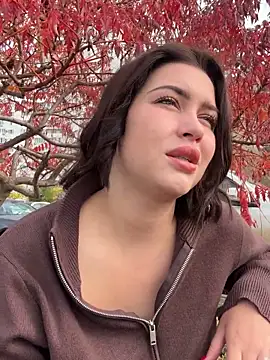 Snapshot of KikiWatson chatting on 10-31-25, 07:20 KikiWatson online show from 10-31-25, 07:20