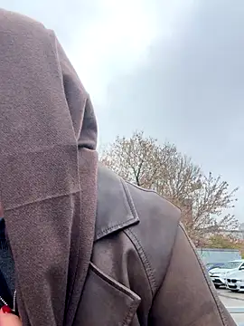 Snapshot of KikiWatson chatting on 11-14-25, 07:18 KikiWatson online show from 11-14-25, 07:18