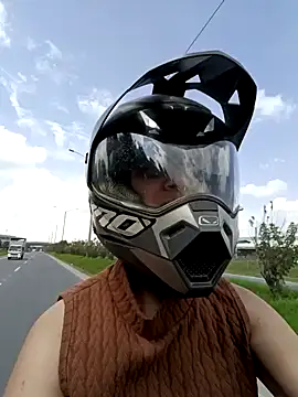 Snapshot of your_red_rose_ chatting on 12-16-24, 03:54 your red rose online show from 12-16-24, 03:54