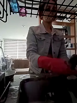 Snapshot of your_red_rose_ chatting on 12-28-24, 08:36 your red rose online show from 12-28-24, 08:36