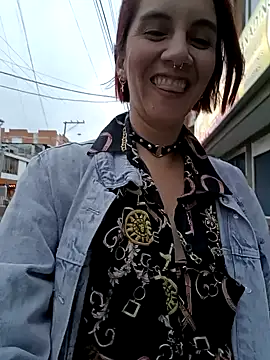 Snapshot of your_red_rose_ chatting on 12-29-24, 10:47 your red rose online show from 12-29-24, 10:47