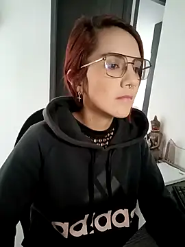 Snapshot of your_red_rose_ chatting on 01-13-25, 07:31 your red rose online show from 01-13-25, 07:31