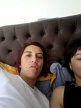 Snapshot of your_red_rose_ chatting on 01-19-25, 02:28 your red rose online show from 01-19-25, 02:28