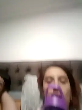 Snapshot of your_red_rose_ chatting on 01-25-25, 02:37 your red rose online show from 01-25-25, 02:37